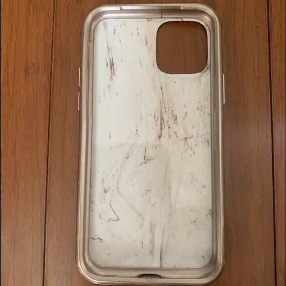 Otter Box Case iPhone 11Pro/Xs/X - Picture 2 of 7